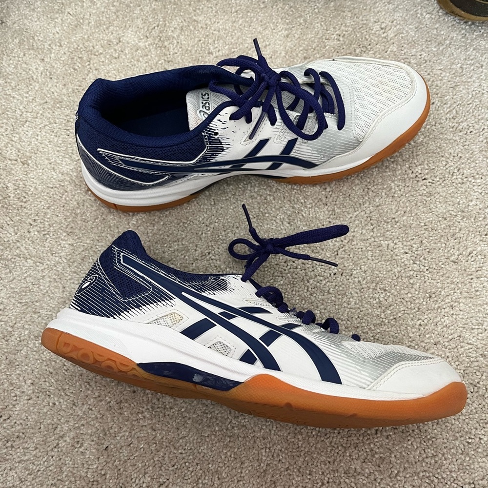 asics gel rocket sneakers